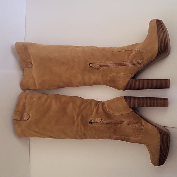 NWOT Nine West Boutique Tan Suede Boots with Wooden Heels, Size 8.5 - Picture 3 of 10